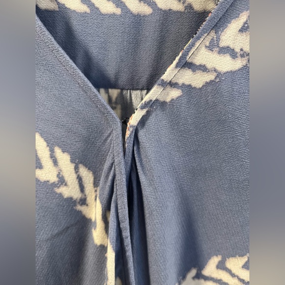 NWT One World Blouse with Floral Detail Size L - Picture 9 of 12